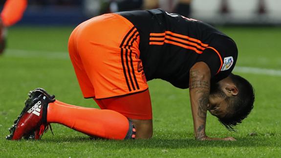 Ezequiel Garay, en el partido del Valencia contra el Sevilla.