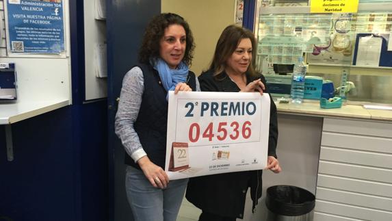 Lotería Navidad 2016 | La Administración del centro comercial El Saler de Valencia reparte 18,7 millones con el 04536