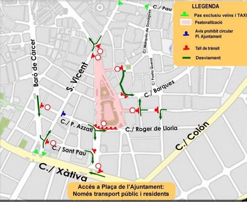 La plaza del Ayuntamiento, peatonal el día de Navidad