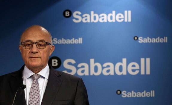 El presidente del Sabadell, Josep Oliu, en una imagen de archivo. :: efe