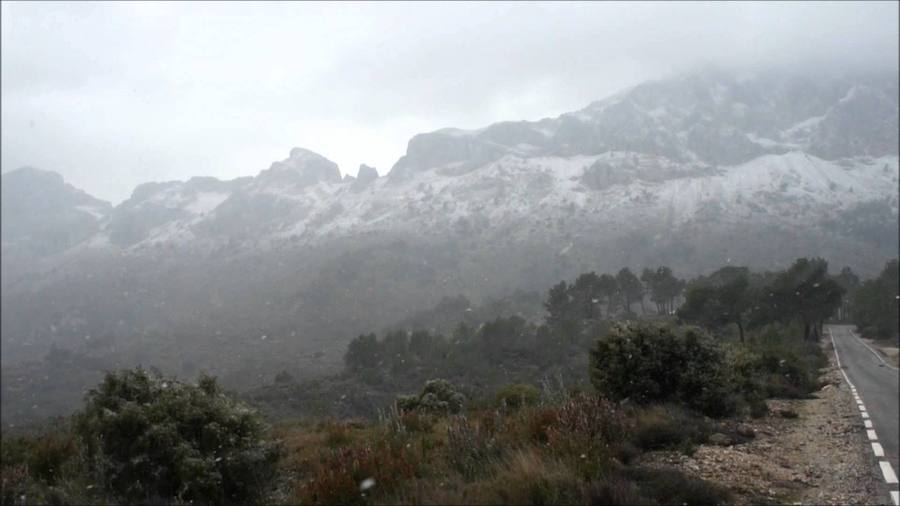 Sierra de la Serrella, desde Castell de Castells.