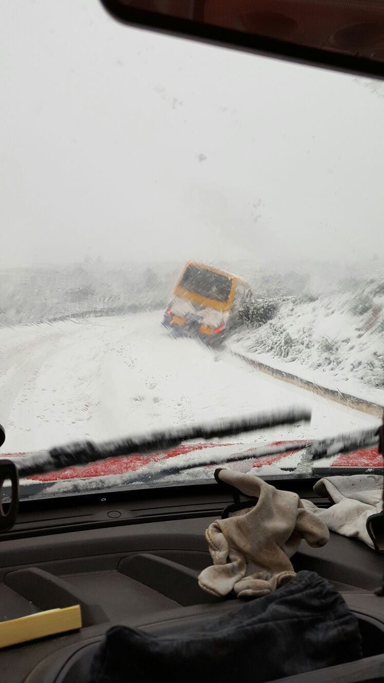 Vehículo accidentado en Siete Aguas