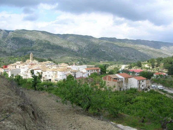 Uno de los núcleos urbanos que conforma la Vall de Gallinera. :: Elena Cívico