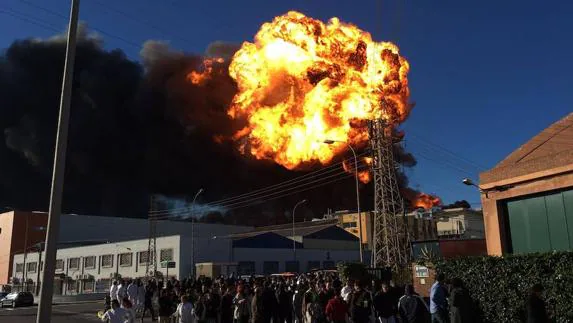 Los ingenieros técnicos industriales creen que el incendio de Paterna no es un caso aislado