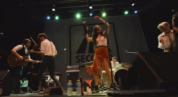 Los ganadores del Sona  la Dipu'15 presentan sus vinilos con Iván Ferreiro