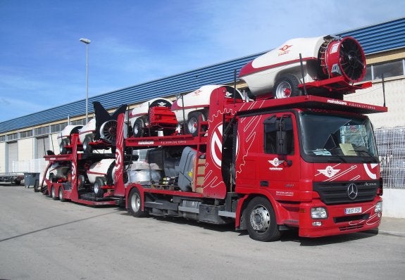 Camión de Máñez y Lozano cargado de 'turbos' con destino a Andalucía y Portugal. :: v. lladró