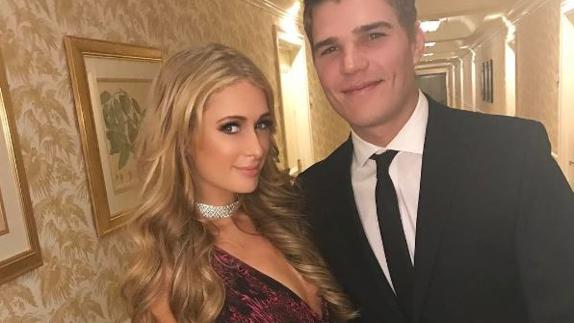 Paris Hilton y el actor Chris Zylka, nueva pareja