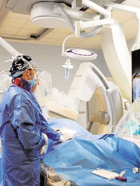 Sanidad pone límite a los médicos para trabajar con más de 65 años