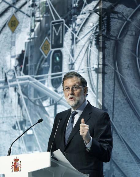 Mariano Rajoy dice que el tramo catalán del Corredor Mediterráneo acabará en primavera de 2020