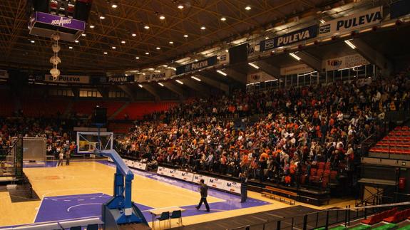 En la final de 2011 ya se instalaron las pantallas gigantes. 