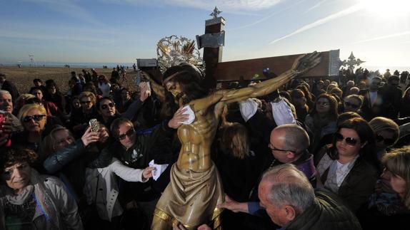 Viernes Santo en Valencia | Programa de actos, procesiones y horarios del 14 de abril la Semana Santa Marinera 2017