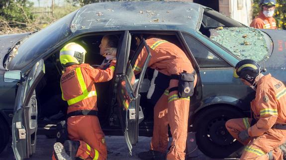 Los bomberos de Valencia tardan una media de 13 minutos en llegar a los accidentes