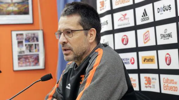 Pedro Martínez, técnico de Valencia Basket.