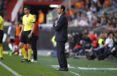Voro, ayer durante el partido en Mestalla. :: j. monzo