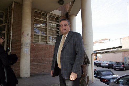 Piden nueve años a Lamparero al pagar 48.000 euros por informes fantasma