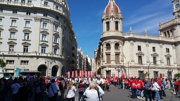 Manifestación de CCOO y UGT en la ciudad de Valencia.