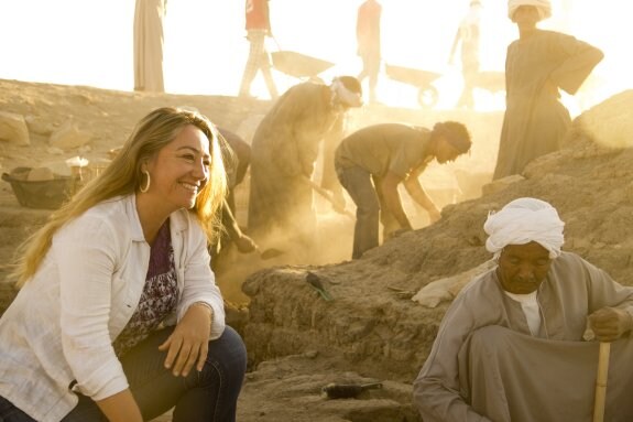 La reputada arqueóloga sevillana Myriam Seco, en la misión que lidera. :: m. gonzález