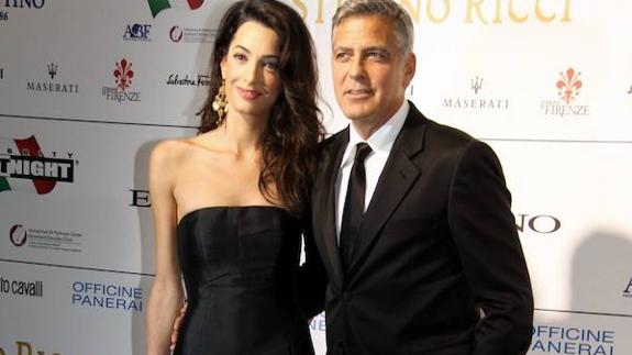 Amal Clooney comienza la cuenta atrás de su embarazo