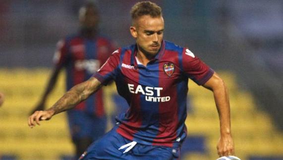Levante UD | Roger Martí, baja por una lesión muscular