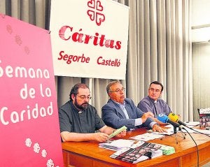 Los representantes de Cáritas presentan la campaña, ayer. ::
BELLIDO