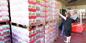 El Banco de Alimentos inicia el mayor reparto de comida de su historia