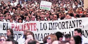 El Consell cede a la presión de las farmacias y les paga 60 millones
