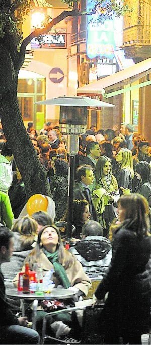 Castellón recurrirá el auto del TSJ que tumba otra vez la ordenanza para beber en las tascas