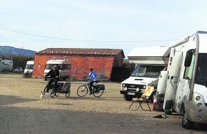 Caravanas de toda Europa peregrinan a Tavernes