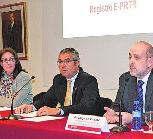 Jorge Traver e Íñigo de Vicente, durante la jornada de ayer. ::
LP