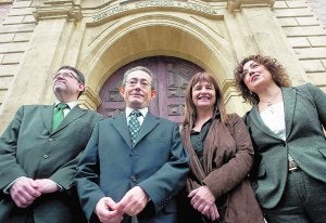 Ximo Puig, Ángel Luna, Cristina Moreno y Carmen Ninet. ::                             EFE/K.F.