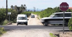 Acceso a la CV550 desde uno de los caminos rurales de Alzira. ::
FRANCISCO GARCÍA