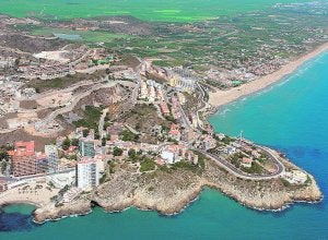 Parte de la costa de Cullera y el Mareny Blau. ::
MRW-FOTOGRAFÍA AÉREA