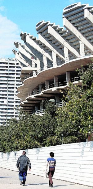 El directivo de Cerberus que cerró el trato con Bankia Habitat negocia la compra