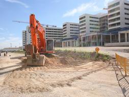Obras del nuevo hospital La Fe, junto al cual se ubicará el interconectador del Metro Ligero de l'Horta Sud. / Vicente Martínez.
