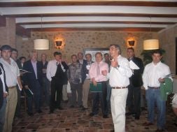 Reunión de alcaldes en Villalonga para promocionar la vía verde.