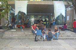 Encierro de estudiantes en Filosofía.