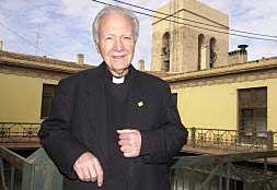 Ramón Arnau, es deán de la Catedral y miembro de la AVL.