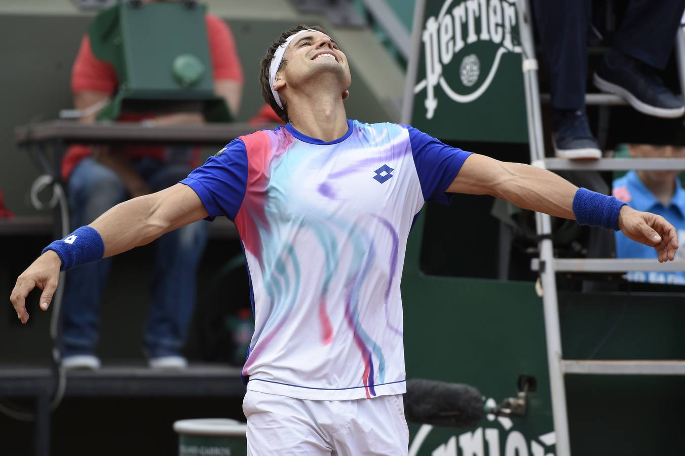 David Ferrer vence a Anderson y accede a cuartos de final en Roland Garros