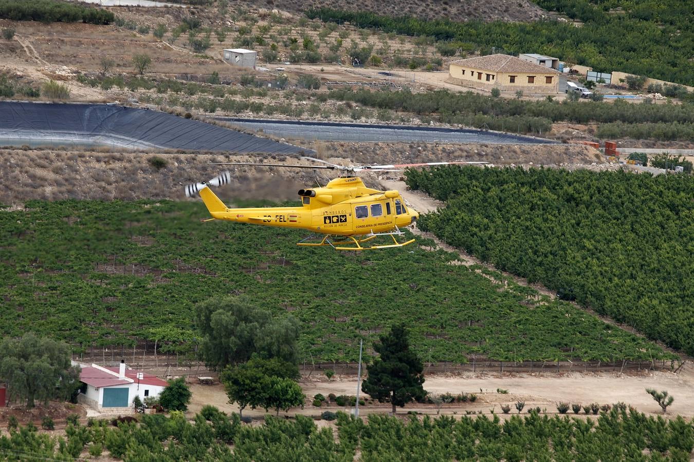 Más de 400 efectivos, en alerta contra el fuego