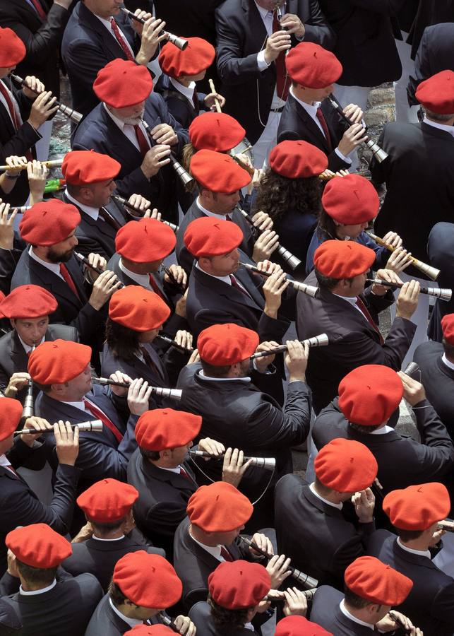 El chupinazo abre las fiestas de San Fermín