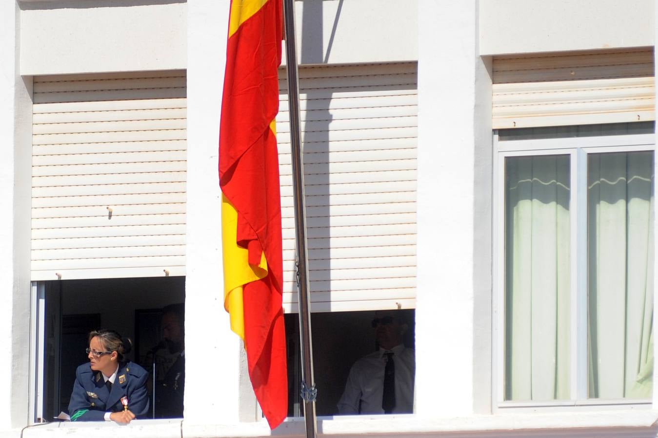 El ministro de Defensa pasa revista en la AGA