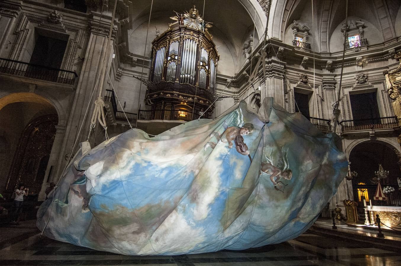 El cielo de Santa María anuncia la cercanía del Misteri d&#039;Elx