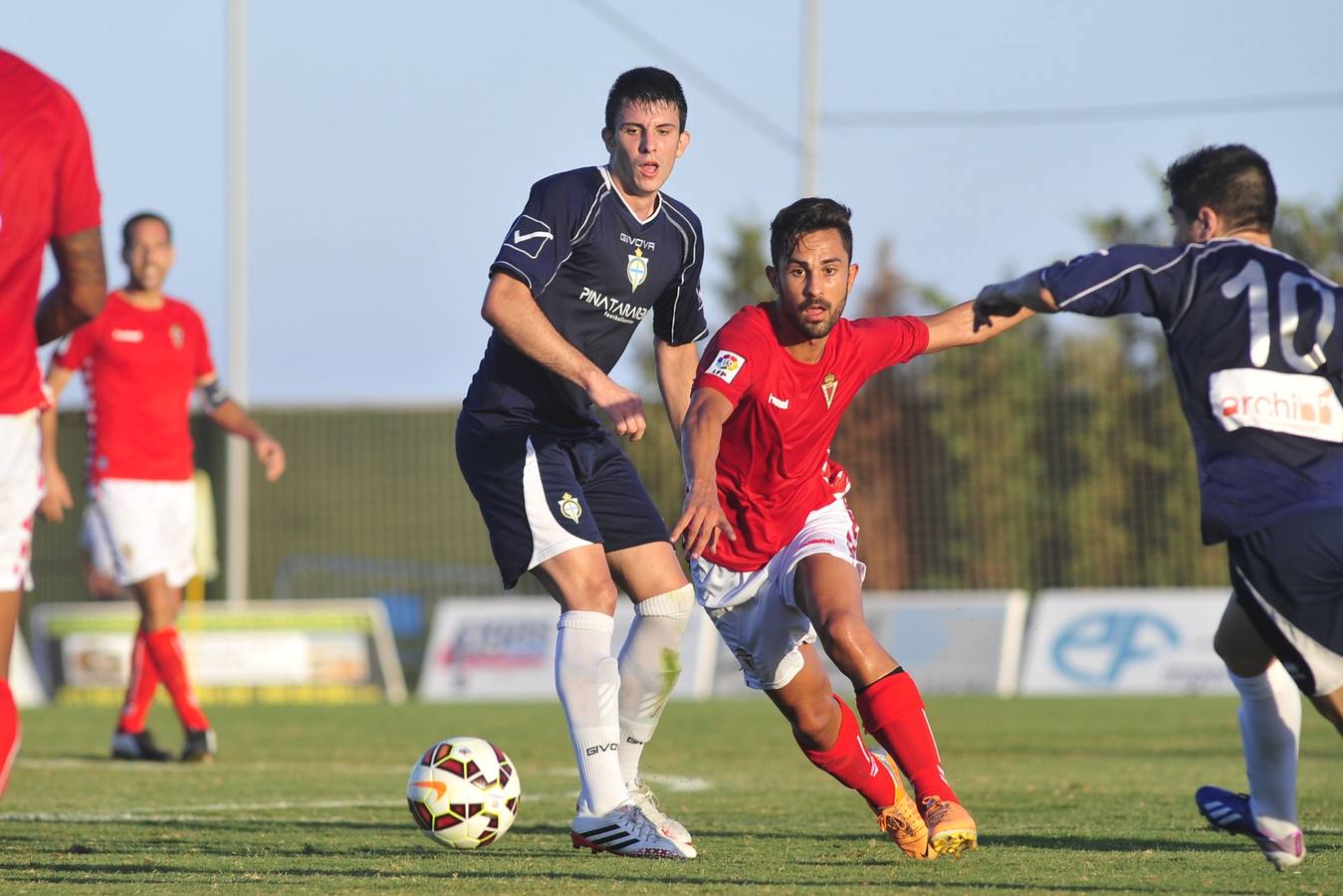 El Real Murcia gana 0-4 al Pinatar Arena.