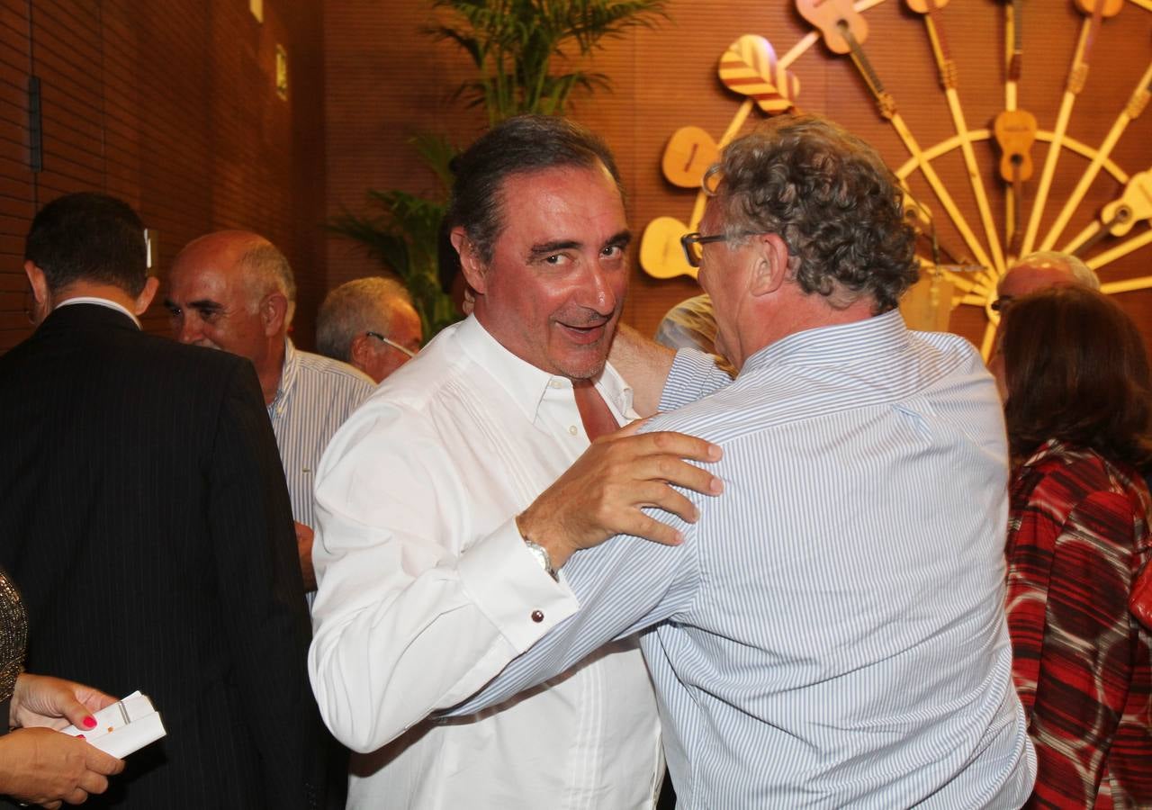 Carlos Herrera recibe el Castillete de Oro