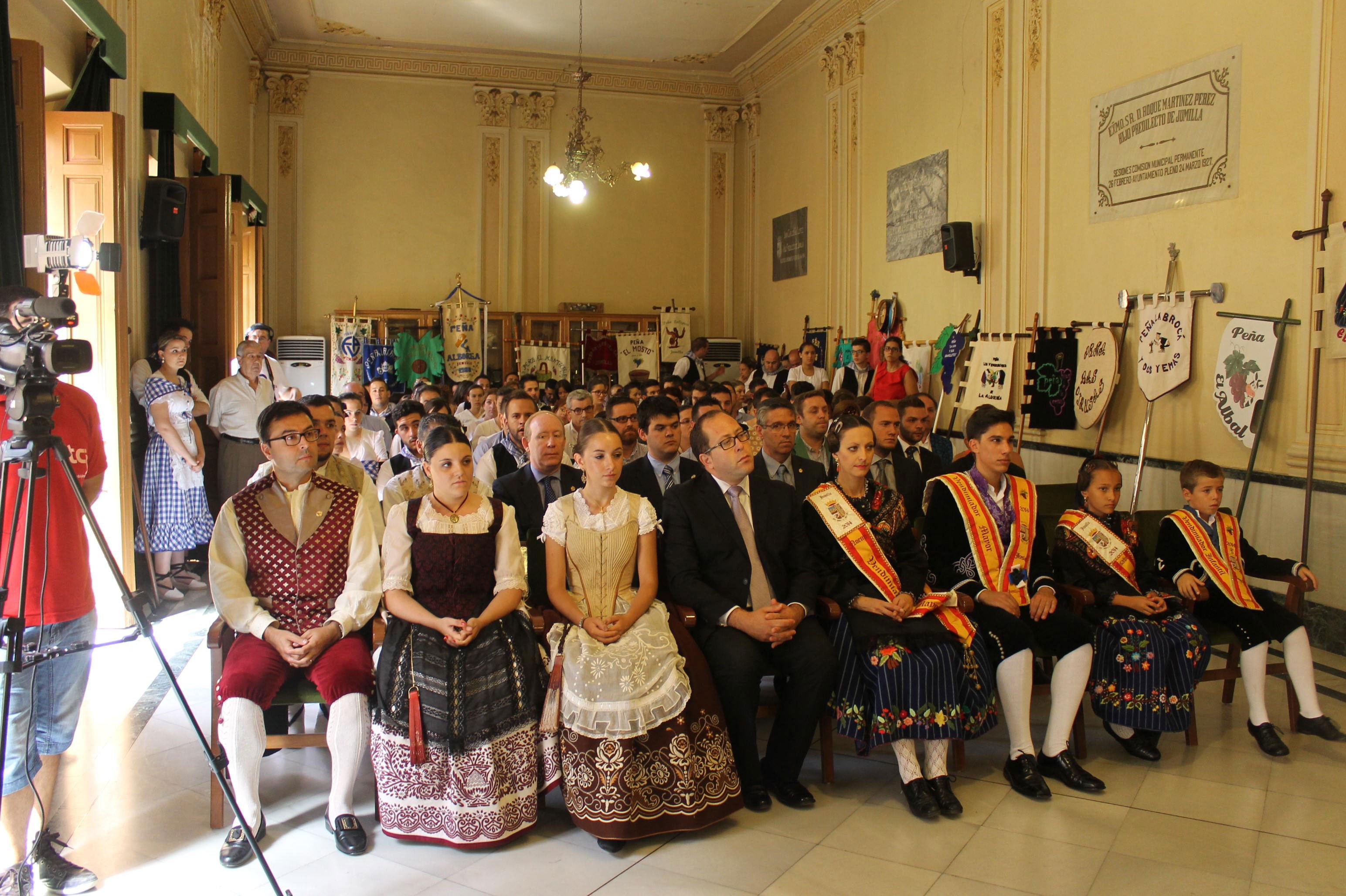 El Ayuntamiento acoge el acto oficial de hermanamiento entre las Fiestas de Jumilla y Requena