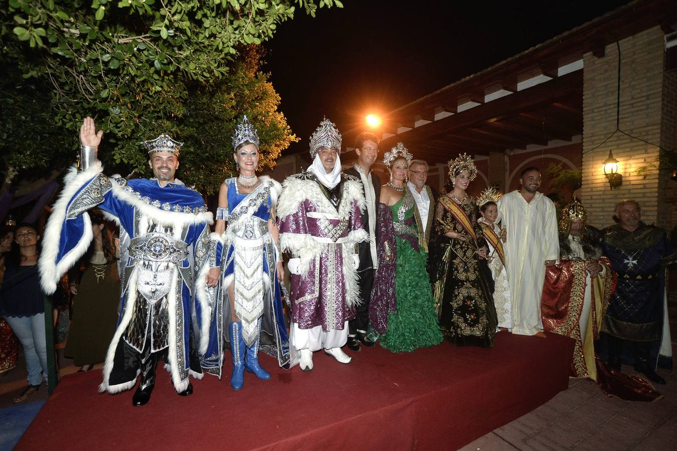Moros y Cristianos dan incio a sus fiestas con una cena medieval