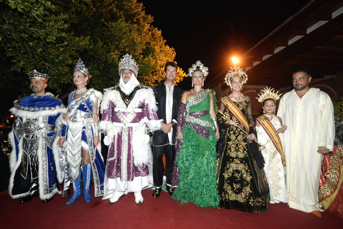 Moros y Cristianos dan incio a sus fiestas con una cena medieval