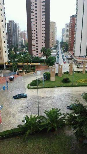 Una tormenta colapsa Benidorm el primer fin de semana de octubre