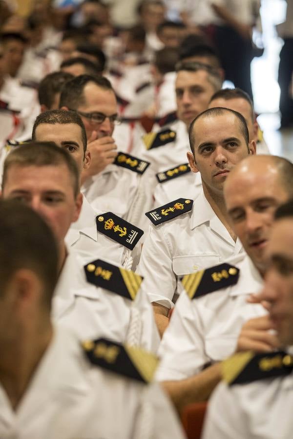 Morenés en Cartagena el curso académico en la Escuela de Infantería de Marina