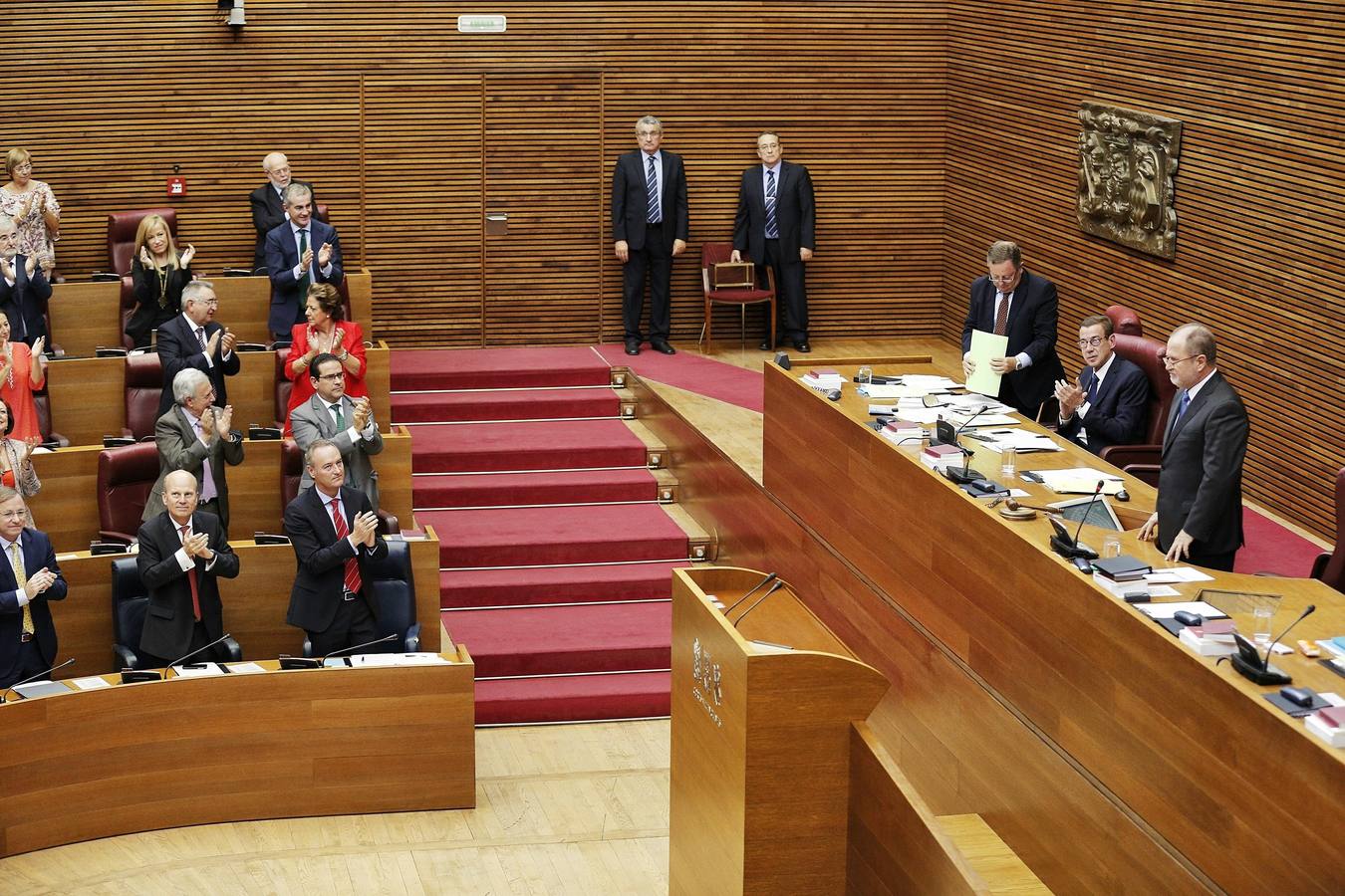 Pleno de Les Corts presidido por primera vez por Font de Mora